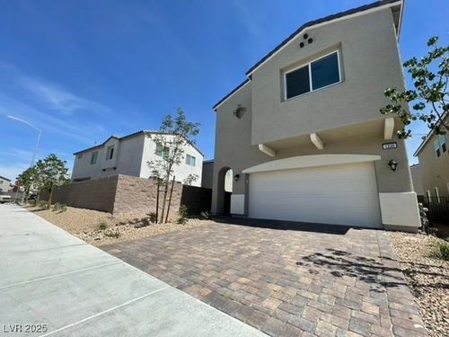 1330 W Cactus Bud Pl, North Las Vegas, NV, 89031-4537 | Card Image