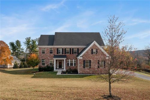 5880 Saucon Ridge Road, Upper Saucon Twp, PA, 18036 | Card Image