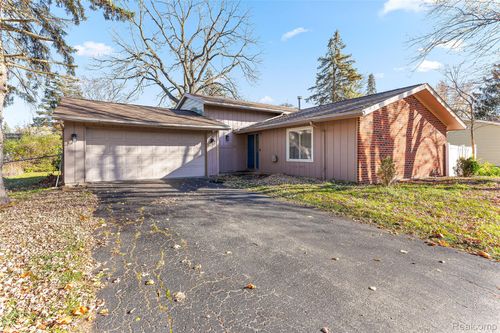 22582 Winfield Rd, Novi, MI, 48375-4474 | Card Image