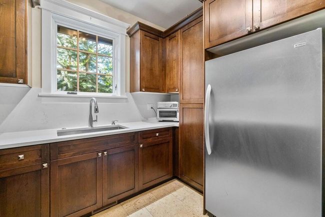Butler's Pantry | Image 18
