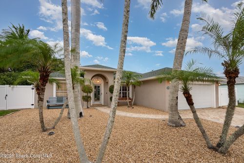 130 Delespine St, Melbourne Beach, FL, 32951-3862 | Card Image
