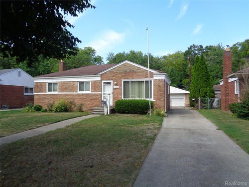 2460 Longmeadow Dr, Trenton, MI, 48183-2217 | Card Image