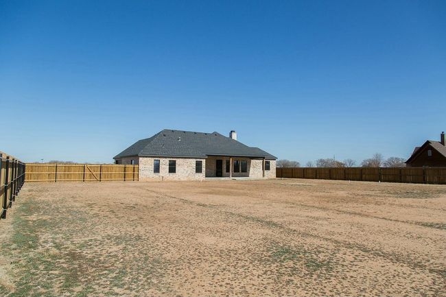 7211 W 12 Th St, House other with 3 bedrooms, 2 bathrooms and null parking in Plainview TX | Image 43
