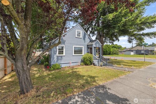 503 W Hazel St, Mount Vernon, WA, 98273-4826 | Card Image