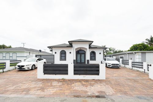 725 Mercury St, West Palm Beach, FL, 33406-4010 | Card Image