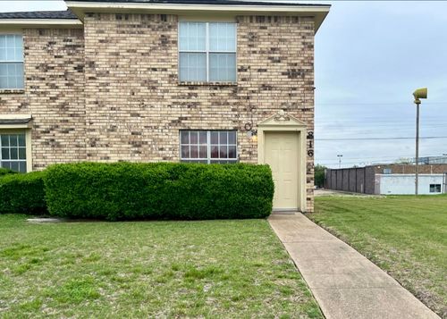816 Red Bud Dr, Desoto, TX, 75115-4462 | Card Image