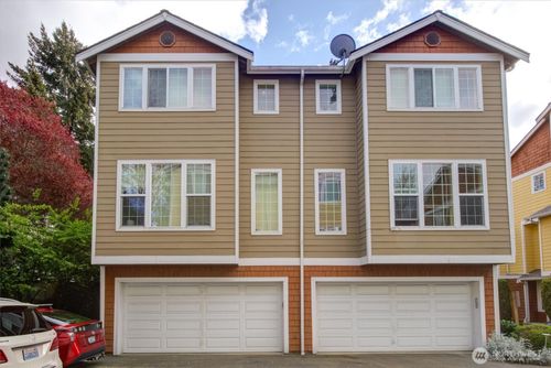 c2-11023 Se 240th St, Kent, WA, 98031-4906 | Card Image