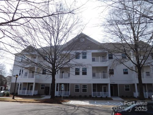 apt-304-17905 Delmas Dr, Cornelius, NC, 28031-8512 | Card Image