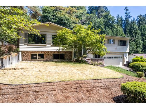 2337 W Hills Dr, Longview, WA, 98632-5533 | Card Image