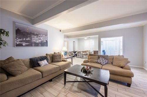 apt-14-2529 Rio Grande St, Austin, TX, 78705-4506 | Card Image