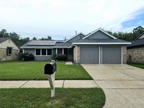 1109 Willow Creek Dr, La Porte, TX, 77571-2710 | Card Image