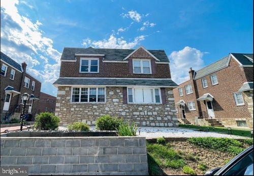 8136 Farnsworth St, PHILADELPHIA, PA, 19152-3026 | Card Image