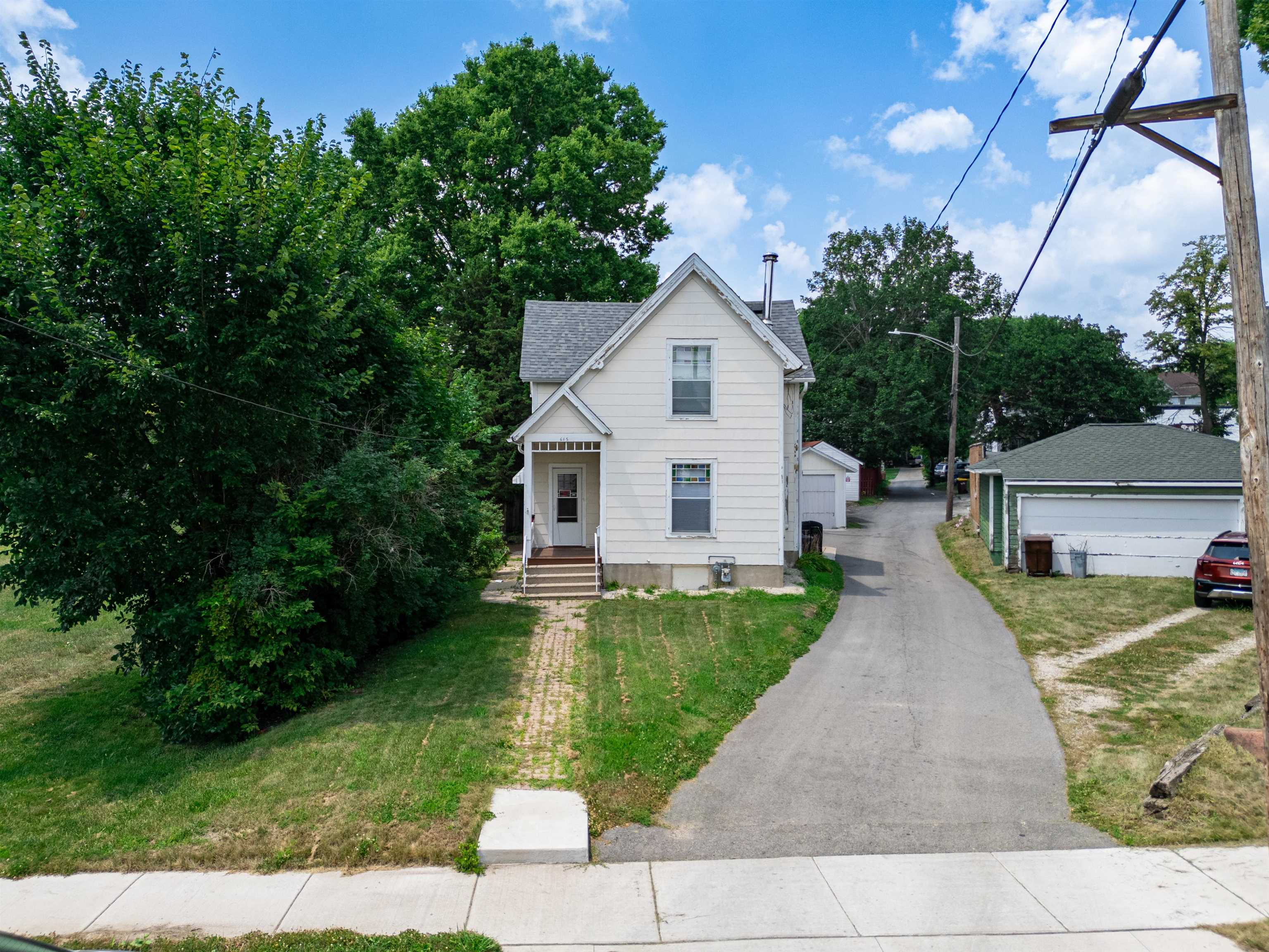 Residential in ROCKFORD 4