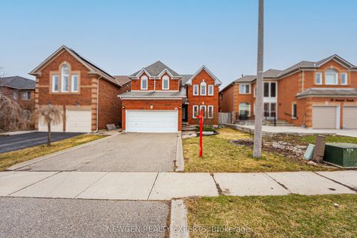 30 Adirondack Cres, Brampton, ON, L6R1E5 | Card Image