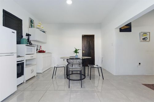 19 Comunidad San Isidro, Canovanas, PR, 00729 | Card Image