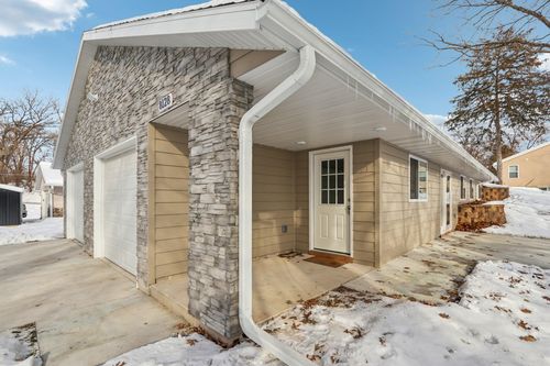 8128 Truman Ct, Burlington, WI, 53105-8311 | Card Image