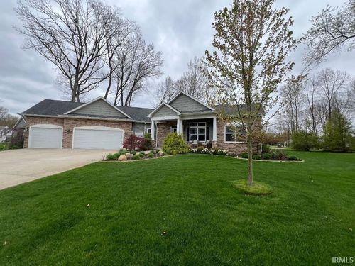 22264 Barking Deer Run, South Bend, IN, 46628-6700 | Card Image