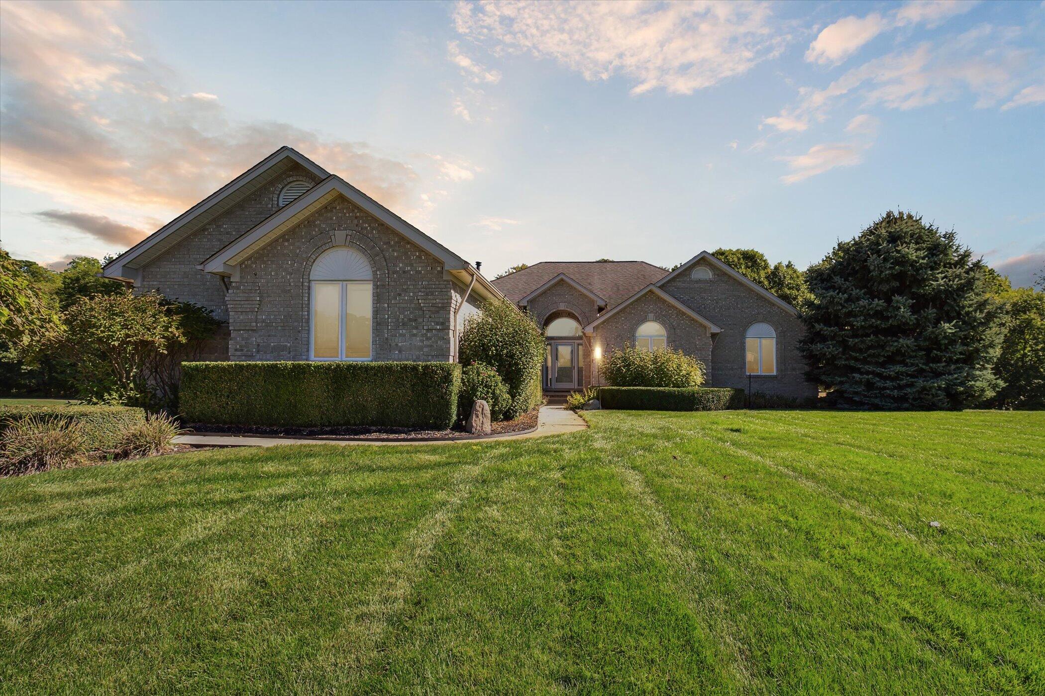 Mack Ct, Washington, MI 48095