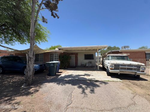 5466 S Santa Cruz Ave, Tucson, AZ, 85706-3126 | Card Image