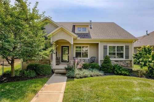 16848 W 164th Pl, Olathe, KS, 66062-7620 | Card Image