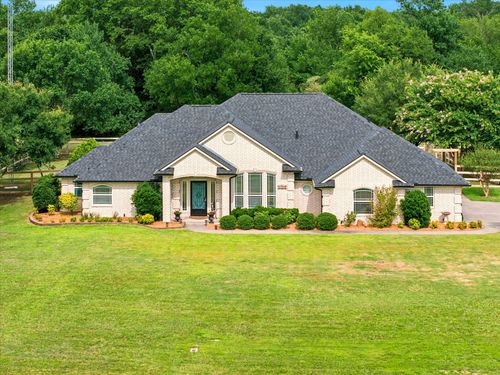 4069 Tracy Ln, Greenville, TX, 75402-5438 | Card Image