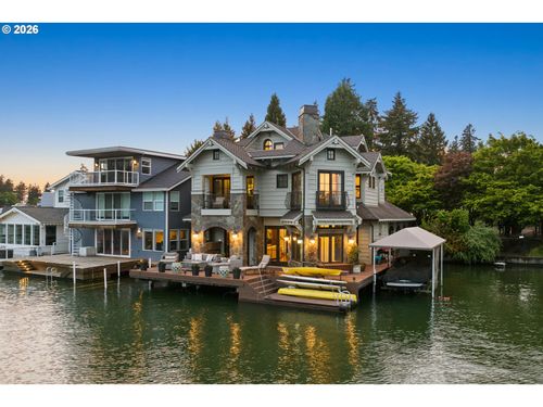 100 3rd St, Lake Oswego, OR, 97034-3018 | Card Image