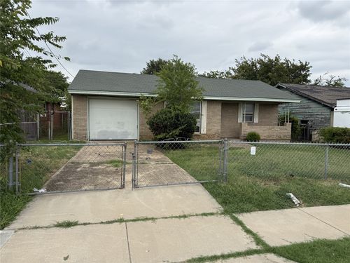 1810 Texas St, Grand Prairie, TX, 75051-1309 | Card Image