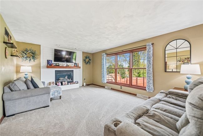 820 Christina Ct, House other with 4 bedrooms, 3 bathrooms and 2 parking in Greensburg PA | Image 13
