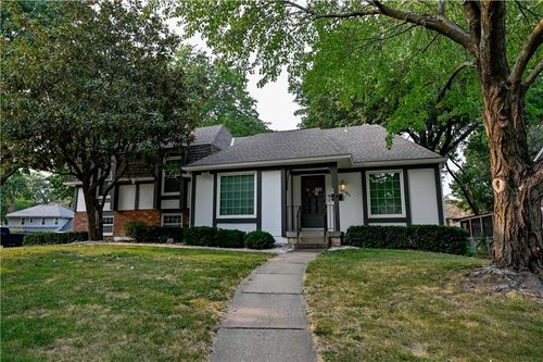 10634 W 102nd Ter, Overland Park, KS, 66214-2603 | Card Image