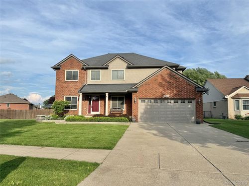 28948 Pinehurst Drive, Chesterfield Township, MI, 48051 | Card Image