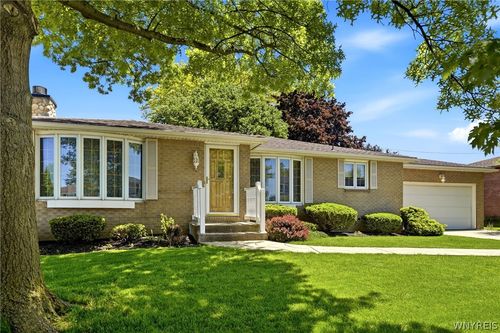 17 Delphi Drive, Cheektowaga, NY, 14227 | Card Image