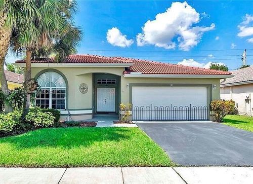 38 Gables Blvd, Weston, FL, 33326-2592 | Card Image