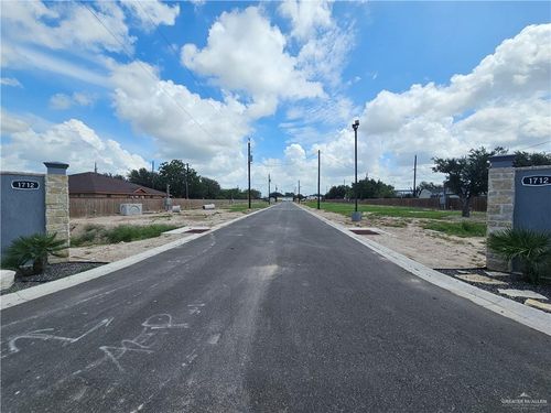 1712 Barnes St, Mission, TX, 78572-7217 | Card Image