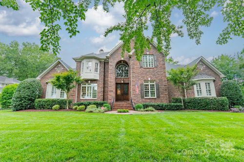 2300 Richardson Dr, Charlotte, NC, 28211-3349 | Card Image