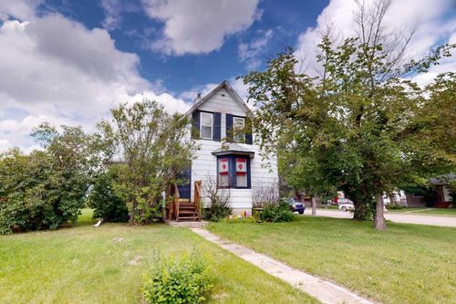 4502 49 Ave, Stettler, AB, T4K1A5 | Card Image