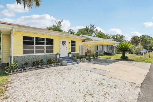 701 W Cherry St, Plant City, FL, 33563-2317 | Card Image