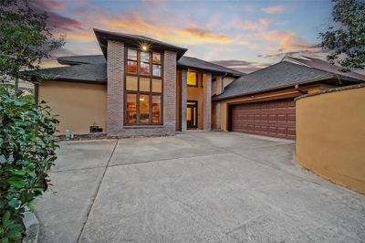 18702 Walden Forest Drive, House other with 4 bedrooms, 3 bathrooms and null parking in Humble TX | Image 2