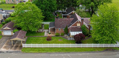 126 Allison Ave, Houston, PA, 15342-1103 | Card Image