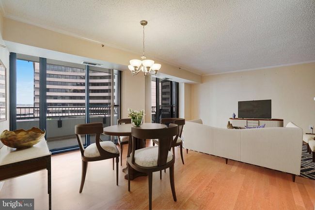 APT-1210S - 1300 Crystal Dr, Condo with 2 bedrooms, 2 bathrooms and null parking in ARLINGTON VA | Image 5