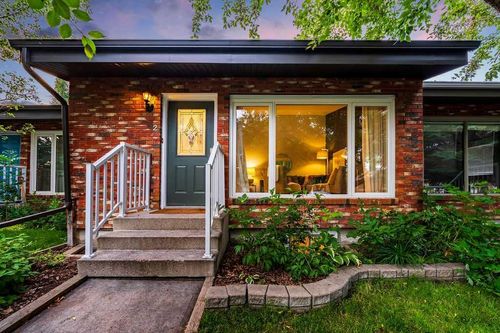 2 Sullivan Road Sw, High River, AB, T1V1C7 | Card Image