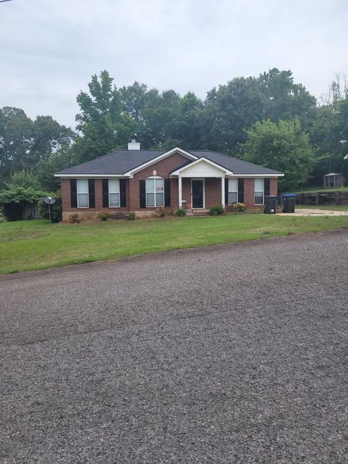 1012 Cedarview Cir, Hephzibah, GA, 30815-4463 | Card Image