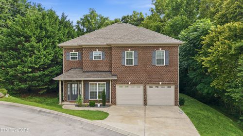 9704 Wind Creek Way, Knoxville, TN, 37922-6162 | Card Image