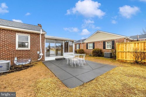 406 E 9th St, FREDERICK, MD, 21701-4613 | Card Image