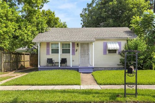 7217 Sally St, Arabi, LA, 70032-1617 | Card Image