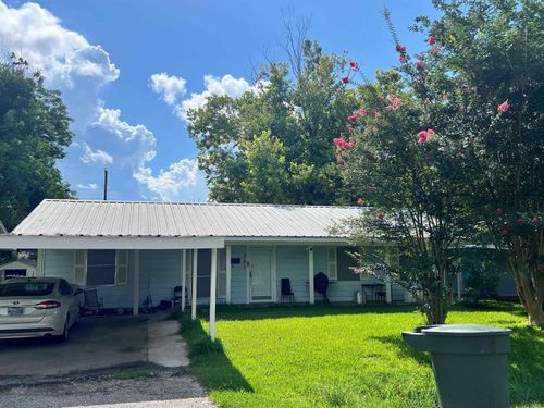 395 Clemmons St, Beaumont, TX, 77707-1305 | Card Image