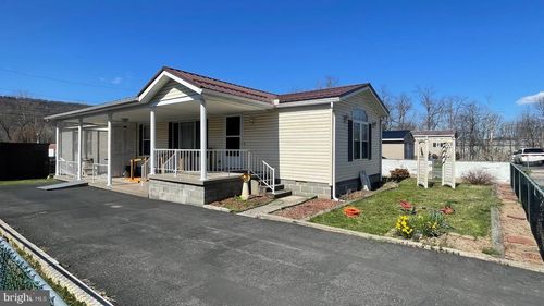 21 N Buddy Ln, RIDGELEY, WV, 26753-7155 | Card Image