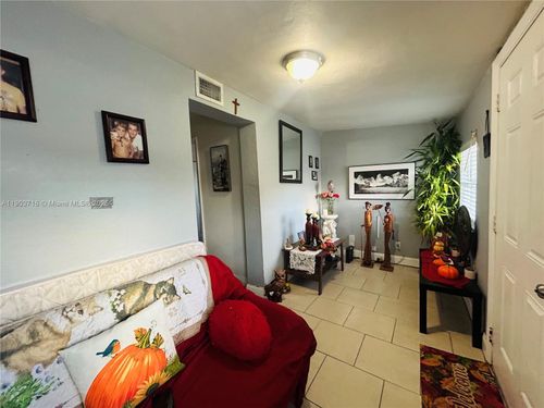 244 Sw 36th Ave, Miami, FL, 33135-1019 | Card Image