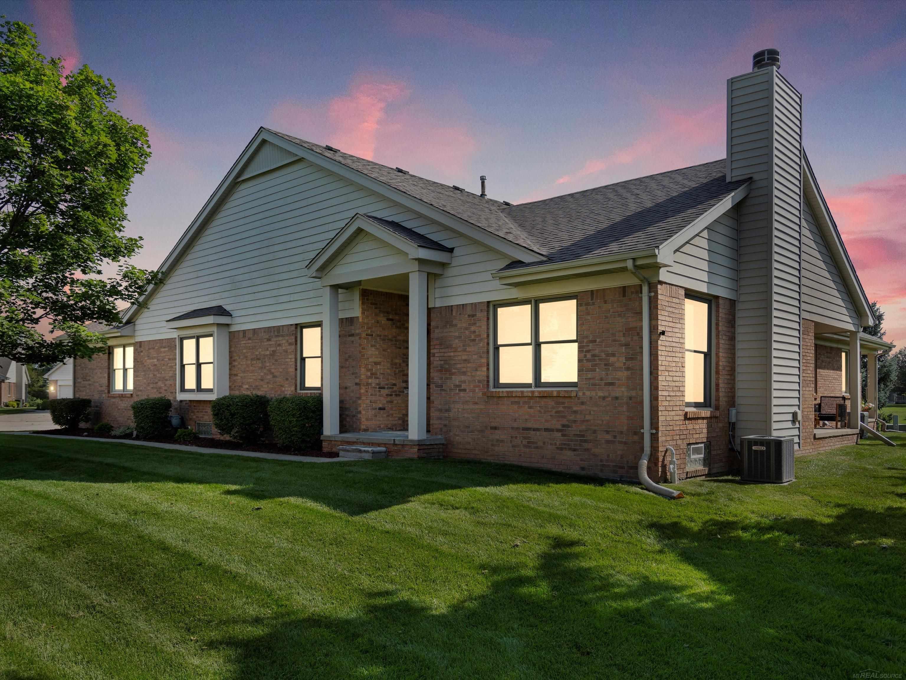 Pheasant Ridge Ct, Macomb, MI 48044