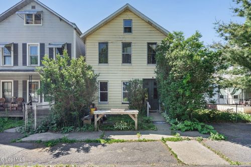 865 4th Avenue, Troy, NY, 12182 | Card Image