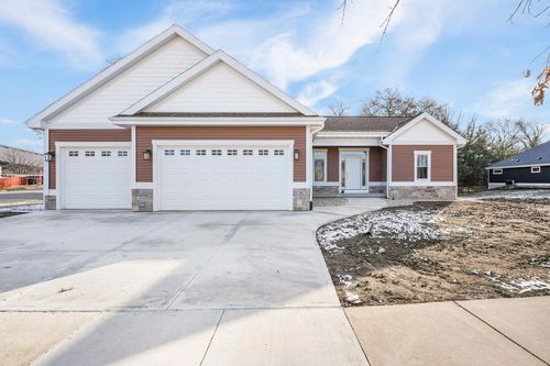 80 Oak Ridge Trail, Deerfield, WI, 53531 | Card Image